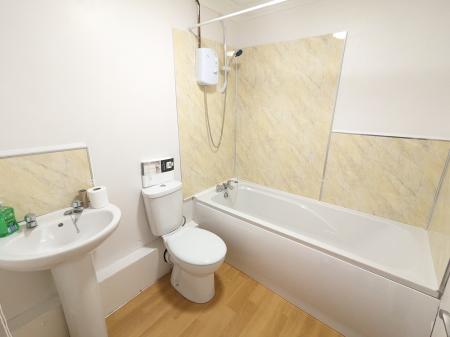 1 bedroom Flat to let in Drakes Court, East Street, Grantham, NG31