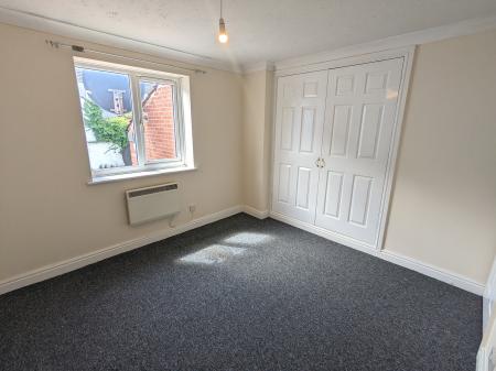 1 bedroom Flat to let in Drakes Court, East Street, Grantham, NG31
