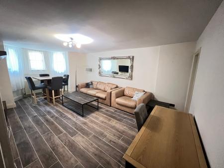 2 bedroom Apartment to let in North Parade, Grantham, NG31