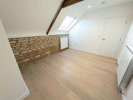 2 bedroom Barn Conversion to let in Hall Farm Barns, Church Lane, Caythorpe, NG32