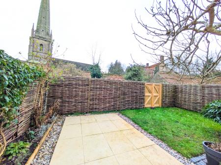 2 bedroom Barn Conversion to let in Hall Farm Barns, Church Lane, Caythorpe, NG32