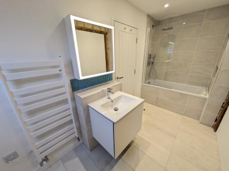 2 bedroom Barn Conversion to let in Hall Farm Barns, Church Lane, Caythorpe, NG32