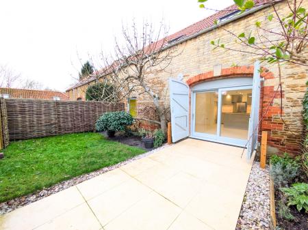 2 bedroom Barn Conversion to let in Hall Farm Barns, Church Lane, Caythorpe, NG32