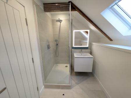 2 bedroom Barn Conversion to let in Hall Farm Barns, Church Lane, Caythorpe, NG32