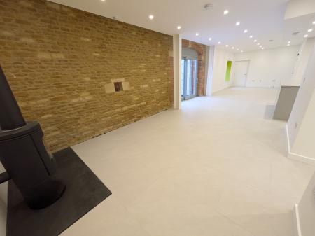 2 bedroom Barn Conversion to let in Hall Farm Barns, Church Lane, Caythorpe, NG32