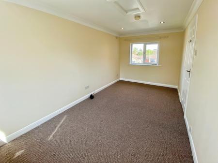 4 bedroom Detached house to let in Blackburn Close, Grantham, NG31