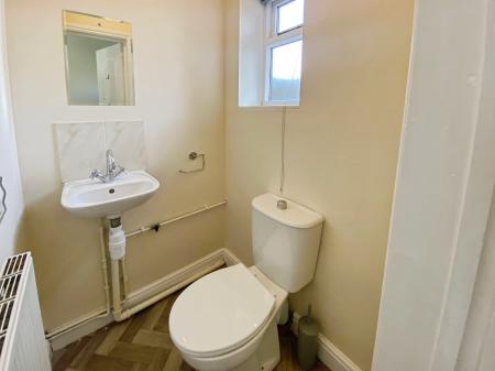 4 bedroom Detached house to let in Blackburn Close, Grantham, NG31