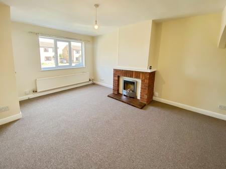 4 bedroom Detached house to let in Blackburn Close, Grantham, NG31