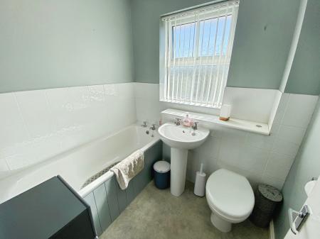 3 bedroom Terraced House to let in Webster Way, Grantham, Gonerby Hill Foot, NG31