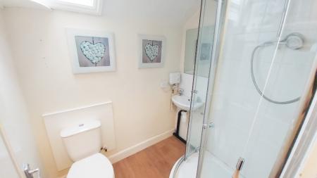 1 bedroom Flat to let in Bridge End Road, Grantham, NG31