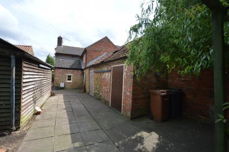2 bedroom Cottage to let in Post Office Lane, Redmile, NG13