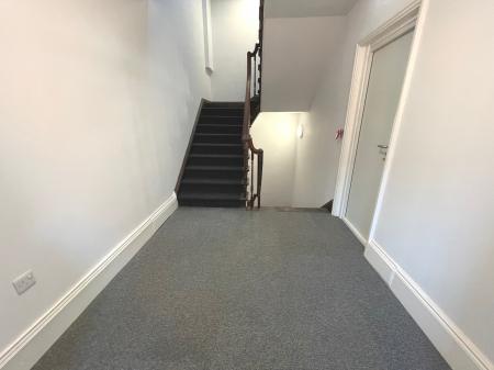 1 bedroom Flat to let in Avenue Road, Grantham, NG31