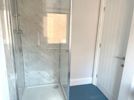 1 bedroom Flat to let in Avenue Road, Grantham, NG31