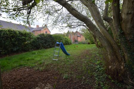 4 bedroom Cottage to let in Main Street, Woolsthorpe By Belvoir, NG32