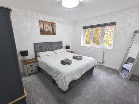 5 bedroom Detached house to let in Grantham Road, Ingoldsby, NG33