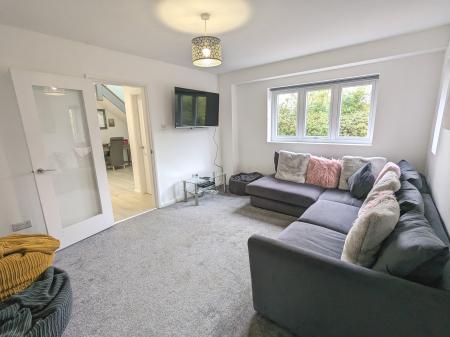 5 bedroom Detached house to let in Grantham Road, Ingoldsby, NG33