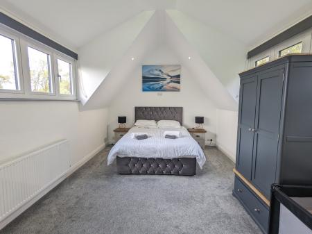 5 bedroom Detached house to let in Grantham Road, Ingoldsby, NG33
