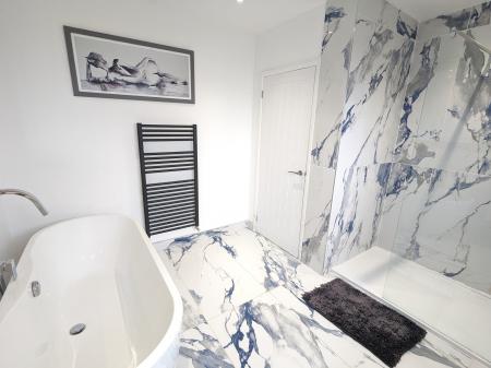 5 bedroom Detached house to let in Grantham Road, Ingoldsby, NG33