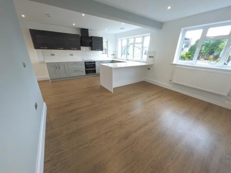 4 bedroom Detached house to let in Wesley Close, Sleaford, NG34