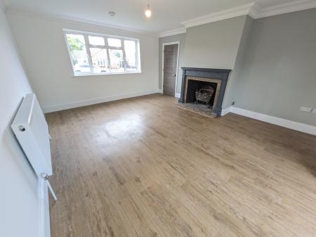 4 bedroom Detached house to let in Wesley Close, Sleaford, NG34
