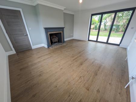 4 bedroom Detached house to let in Wesley Close, Sleaford, NG34