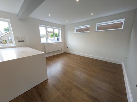 4 bedroom Detached house to let in Wesley Close, Sleaford, NG34