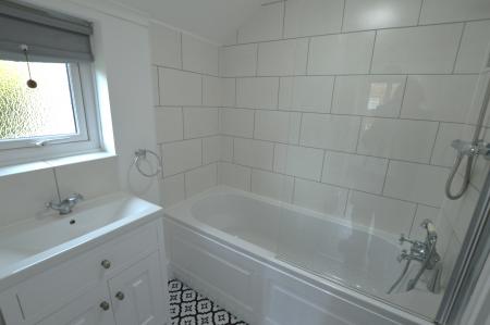 3 bedroom Detached house to let in Chapel Street, Barkestone-le-Vale, NG13