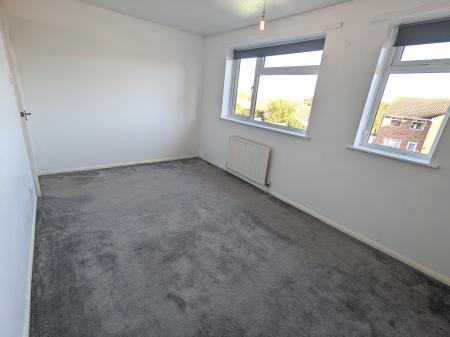 3 bedroom Semi-detached house to let in Fourth Avenue, Grantham, NG31