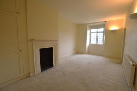 3 bedroom Flat to let in Stable House, Belvoir, NG32