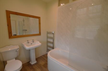 3 bedroom Flat to let in Stable House, Belvoir, NG32