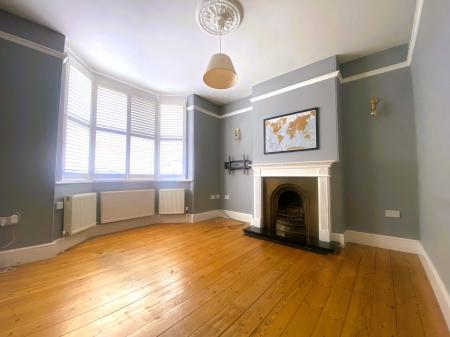 2 bedroom Semi-detached house to let in Vine Street, Stamford, PE9