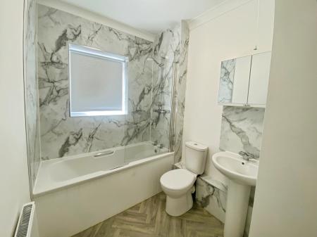 2 bedroom Flat to let in Brewery Hill, Grantham, NG31