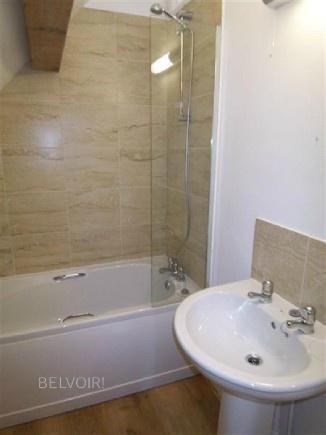 5 bedroom Detached house to let in High Street, Ropsley, NG33