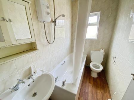 2 bedroom Terraced House to let in Grantley Street, Grantham, NG31