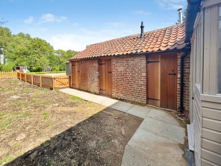 2 bedroom Terraced House to let in 125 Casthorpe Road, Denton, NG32