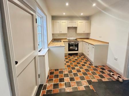 2 bedroom Terraced House to let in 125 Casthorpe Road, Denton, NG32