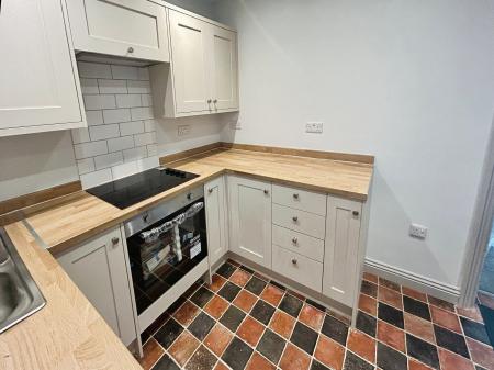 2 bedroom Terraced House to let in 125 Casthorpe Road, Denton, NG32