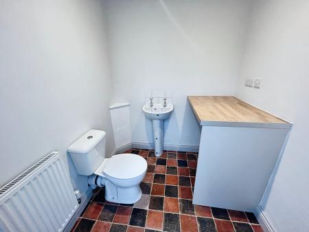 2 bedroom Terraced House to let in 125 Casthorpe Road, Denton, NG32