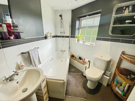 2 bedroom Flat to let in Wilks Road, Grantham, NG31