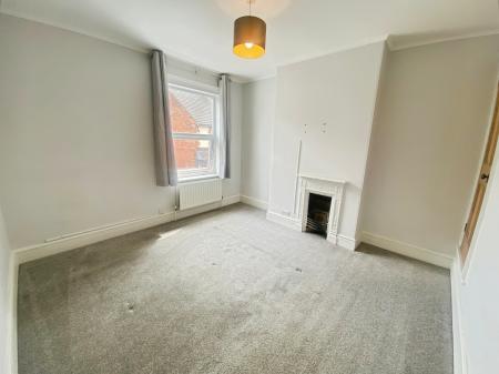2 bedroom Terraced House to let in Stamford Street, Grantham, NG31