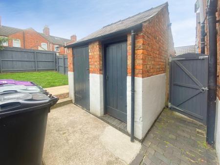 2 bedroom Terraced House to let in Stamford Street, Grantham, NG31