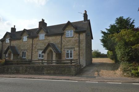 Main Street, Croxton Kerrial, NG32