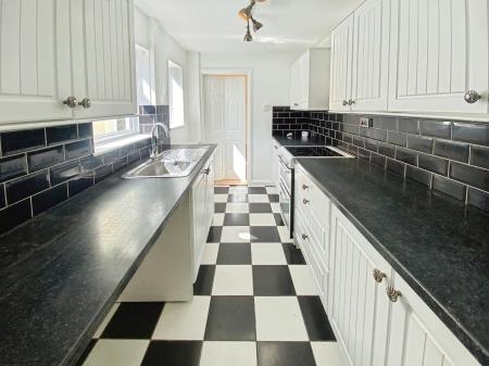 2 bedroom Terraced House to let in Brewery Hill, Grantham, NG31