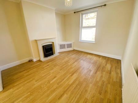 2 bedroom Terraced House to let in Brewery Hill, Grantham, NG31