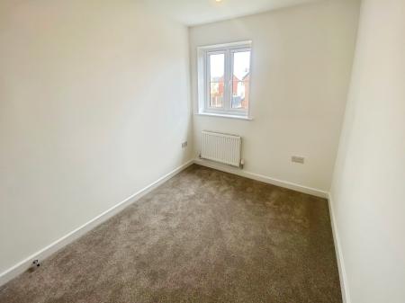 3 bedroom Detached house to let in Twizell Crescent, Manthorpe, NG31