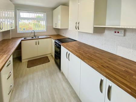 2 bedroom Bungalow to let in Durham Close, Grantham, NG31