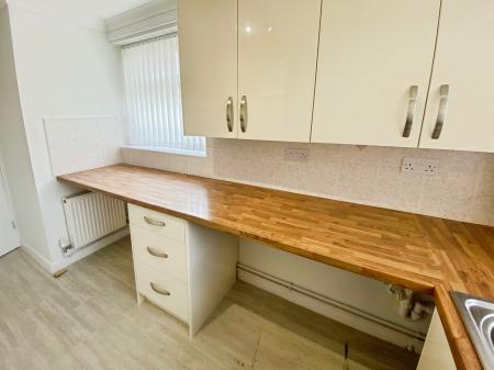2 bedroom Bungalow to let in Durham Close, Grantham, NG31