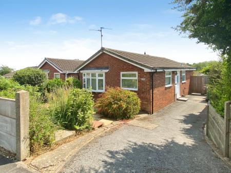 2 bedroom Bungalow to let in Durham Close, Grantham, NG31