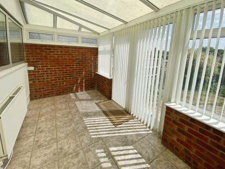 2 bedroom Bungalow to let in Durham Close, Grantham, NG31