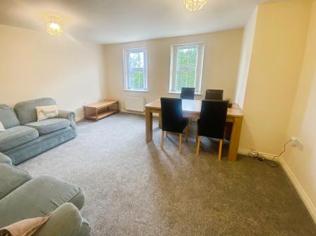 2 bedroom Flat to let in Elvaston Court, Grantham, NG31